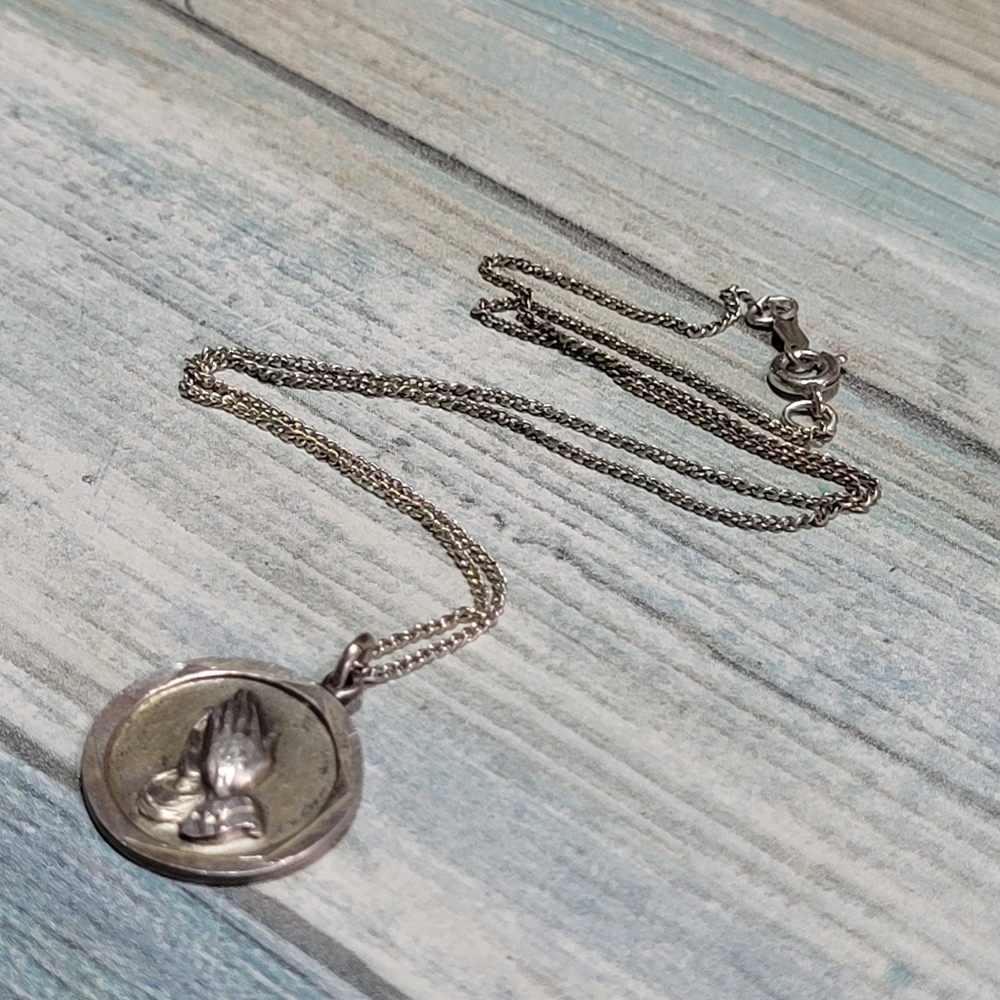 Speidel Sterling Serenity Prayer Pendant Necklace. - Picture 12 of 12